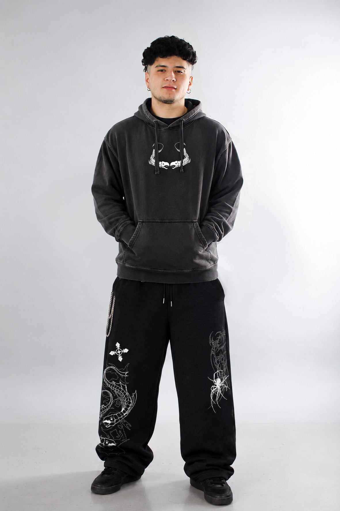 Pantalón Buzo Relaxed Fit Chrollo Hunter X